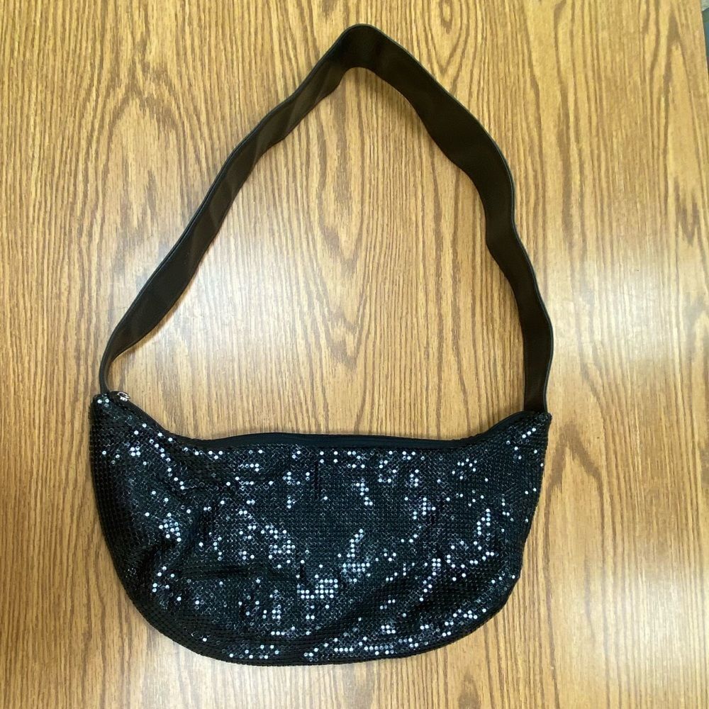 Women’s shoulder bag